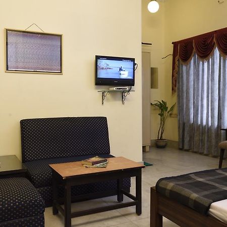 Hotel Esplanade Chambers Kalkuta Zewnętrze zdjęcie