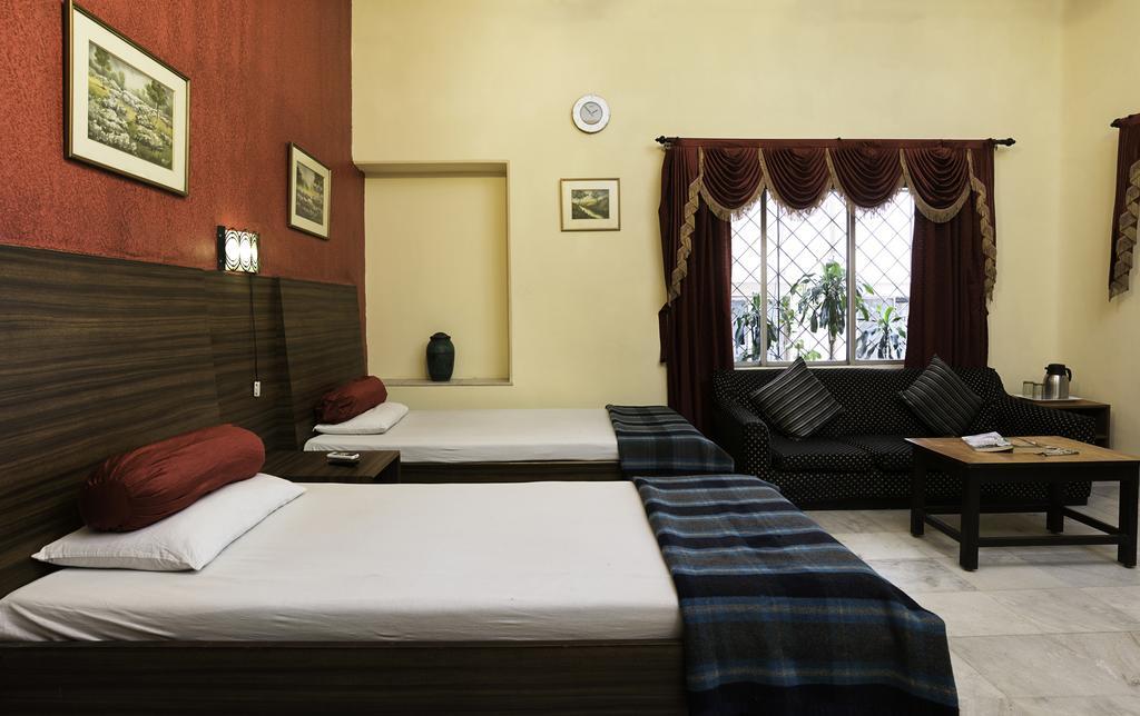 Hotel Esplanade Chambers Kalkuta Zewnętrze zdjęcie